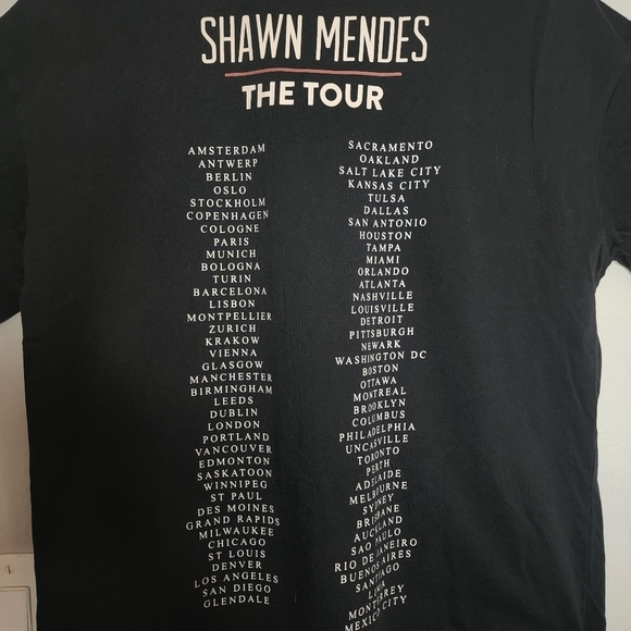 Shawn Mendes tour t-shirt h&m - Picture 9 of 12